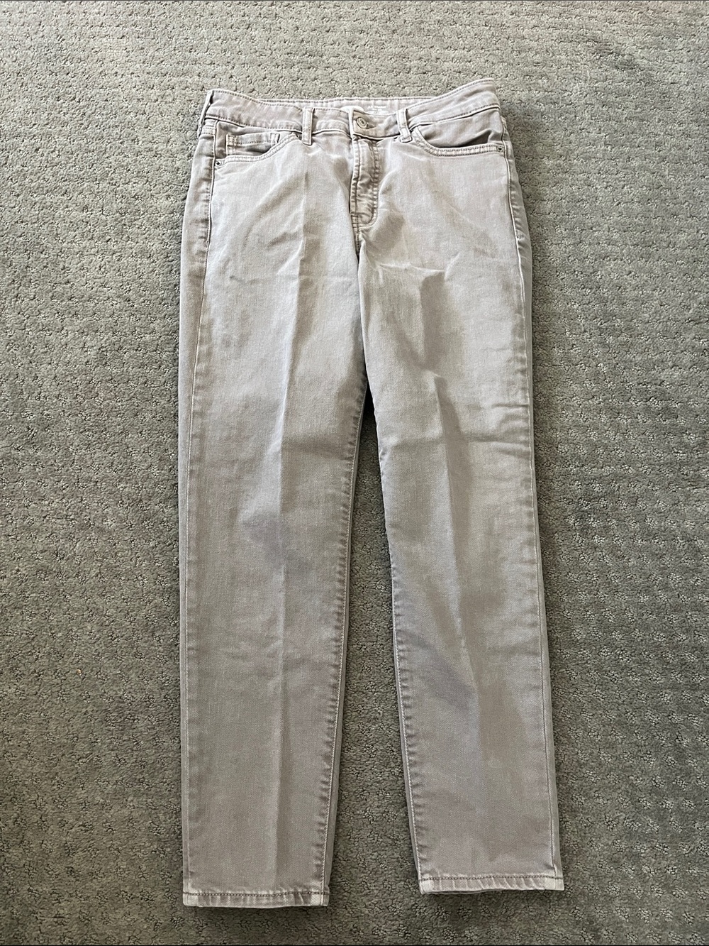 Woman’s Old Navy Straight leg pants